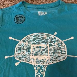 NWT Boys Nike T-Shirt- Size M